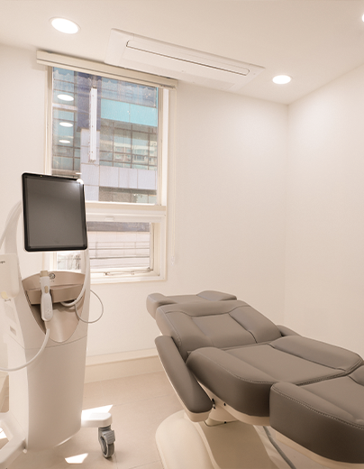 REORB Dermatology interior #4